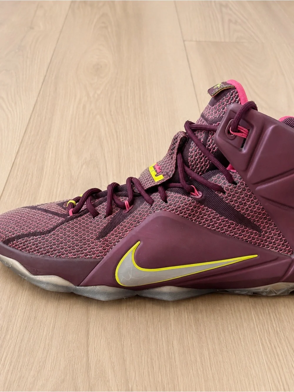 Nike LeBron 12 Double Helix Men’s 13 Basketball Shoes